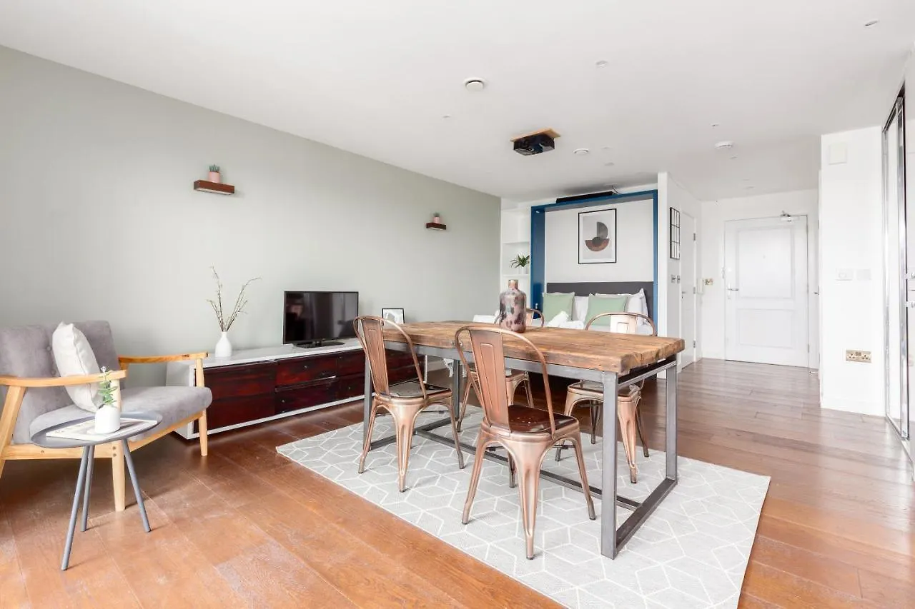The Hackney Studio Apartment London 0*,